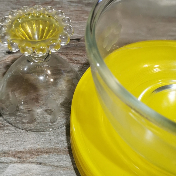 Pyrex plates - Picture 2 of 5